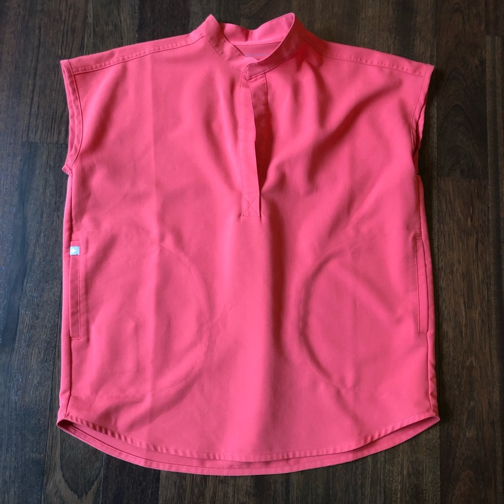 Figs Rafaela scrub top Coral